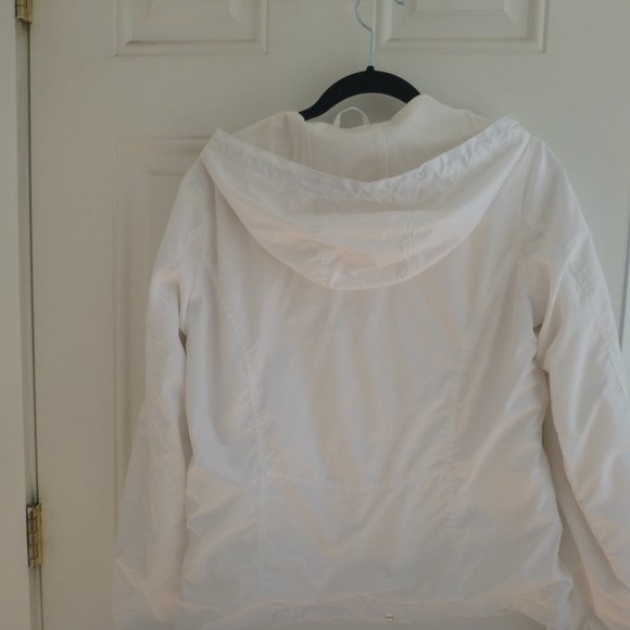 Eddie Bauer lightweight jacket - Picture 3 of 3